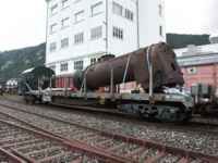chaudière de la TKp16 Sla,sk et cabine de 52 221 chargées sur le même wagon le 26.08.2007 pour ZOS CV