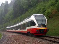 RABe 527 331 TRN le 05.05.2007 � Boveresse, photo de Didier Bachelard