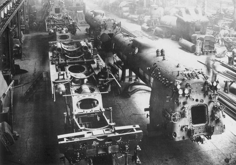 Photo Académie François Bourdon reprise du livre "Les locomotives à vapeur unifiées 241P, 240P, 150P" de Bernard Collardey et André Rasserie, édité par La vie du Rail, ISBN 2-902 808-93-3